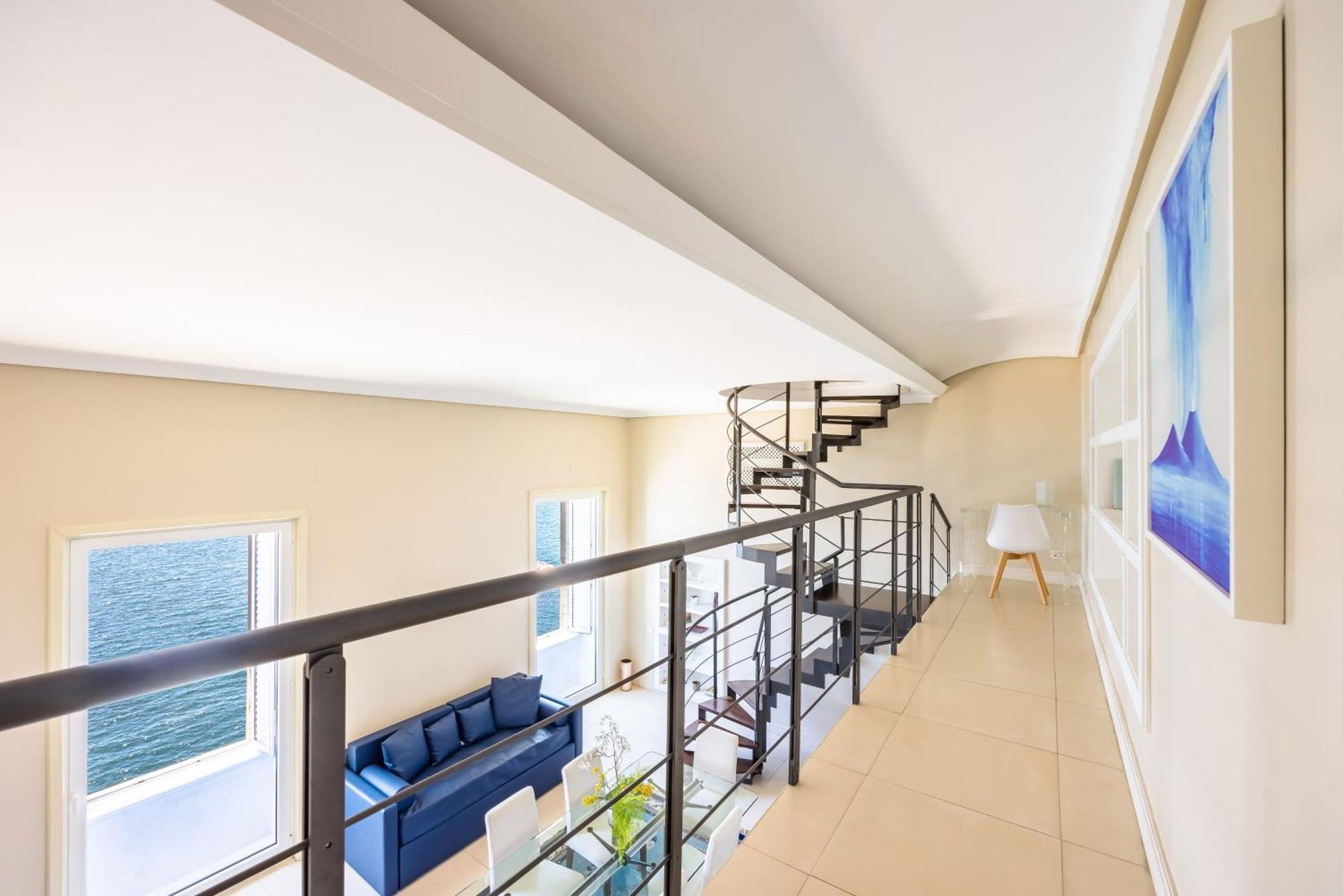 Blu Breeze On Seafront With Parking By Napoliapartments