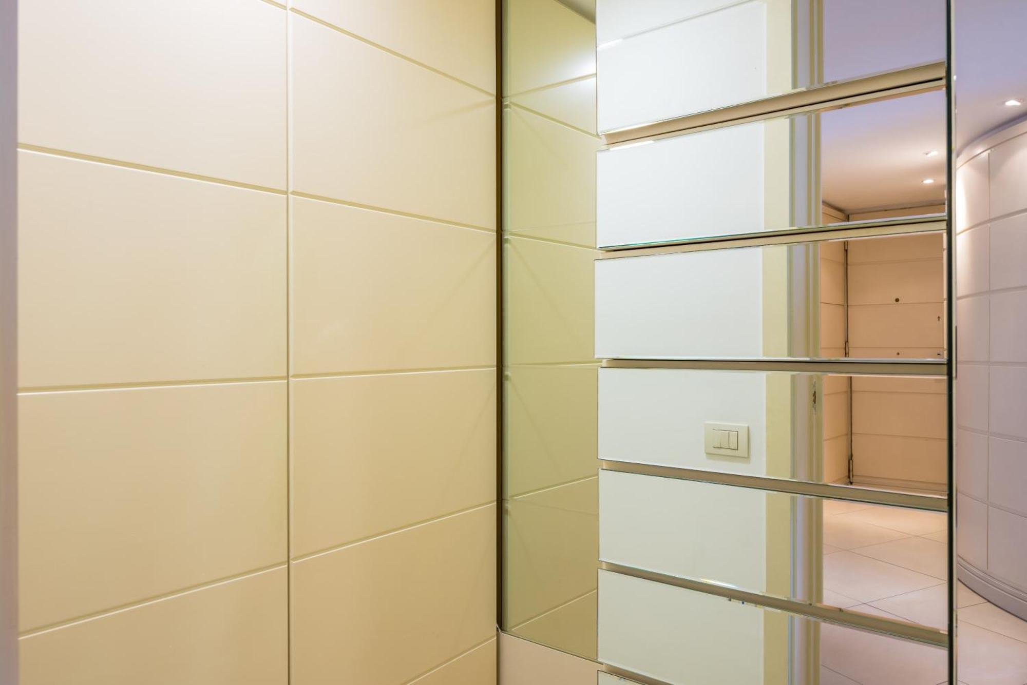 Blu Breeze On Seafront With Parking By Napoliapartments Apartment