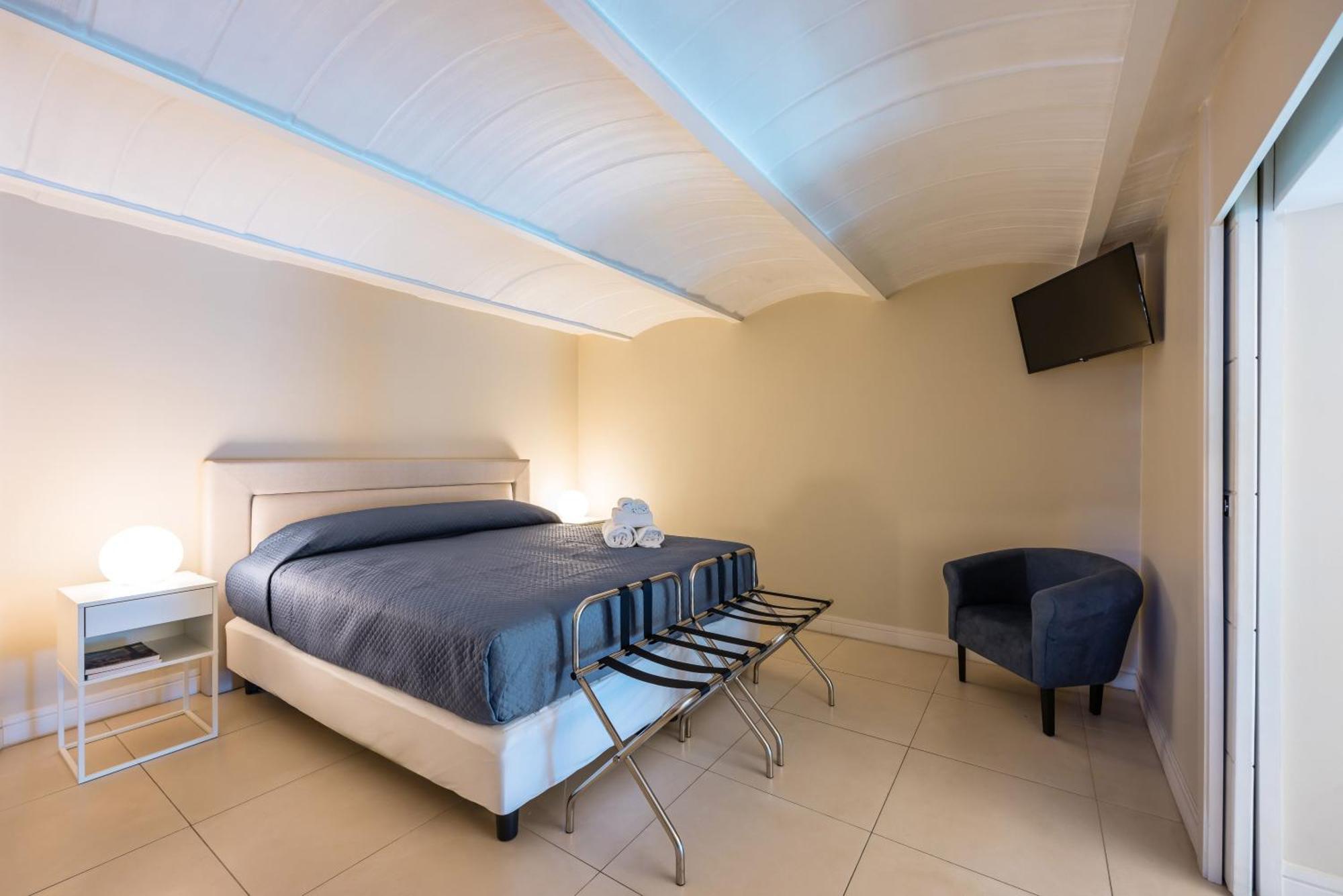 Blu Breeze On Seafront With Parking By Napoliapartments *