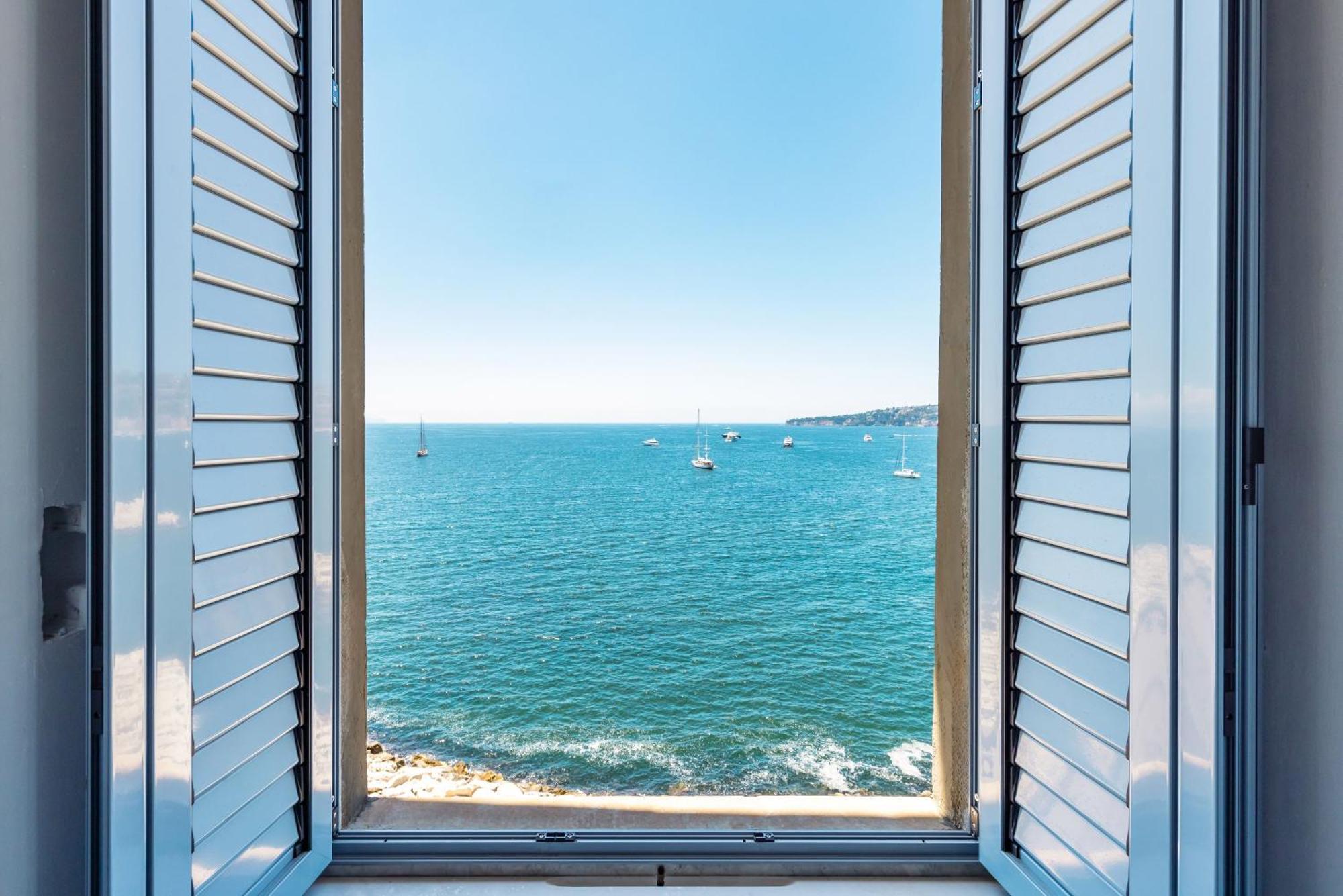 Apartment Blu Breeze On Seafront With Parking By Napoliapartments Naples